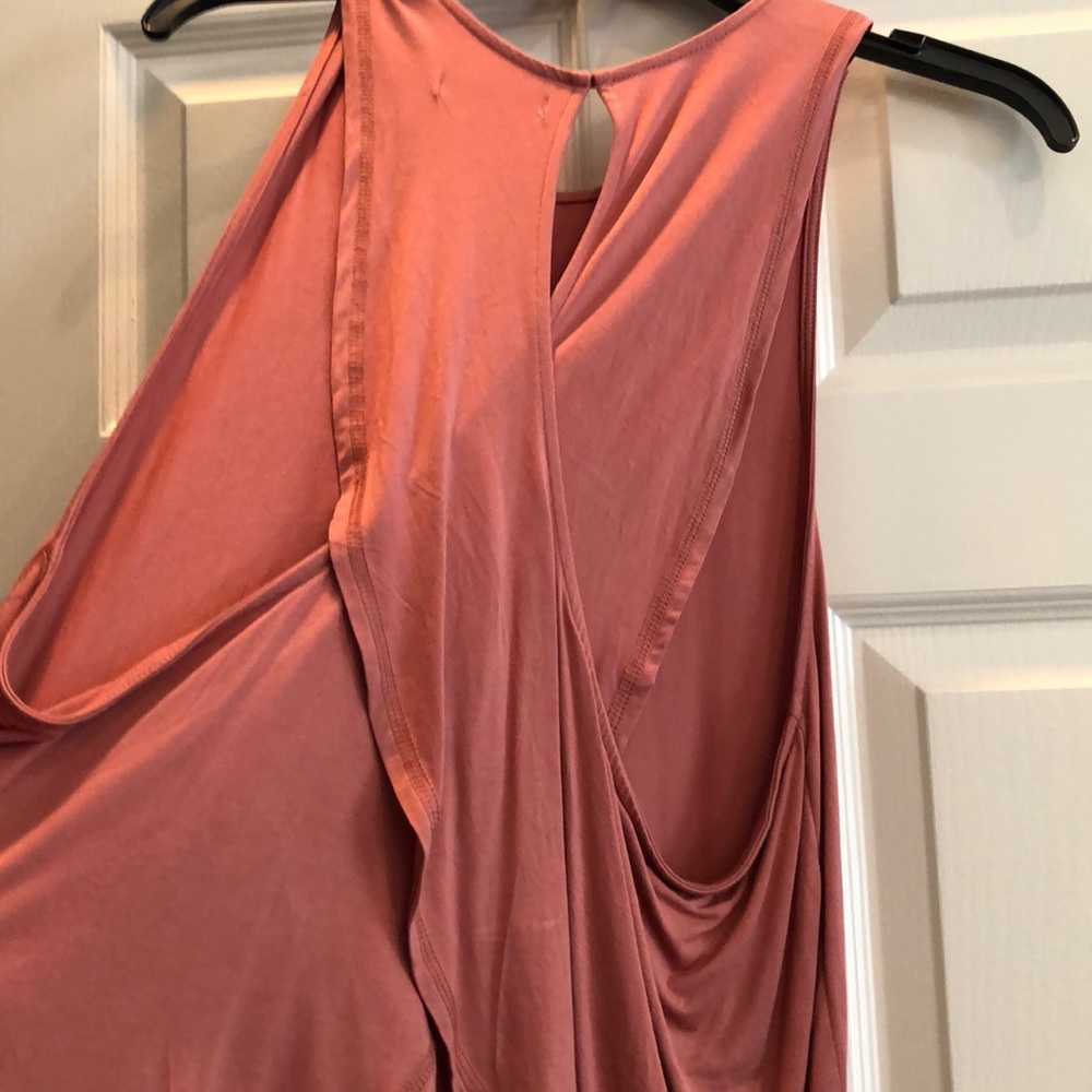Ladies top - Picture 2 of 4